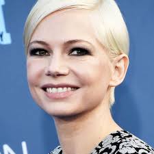 Michelle williams hairstyles, michelle williams fashion, michelle williams beauty, michelle michelle williams' short, sophisticated, chic, blonde hairstyle is a perfect look for pixie haircuts. 14 Times Michelle Williams Was The Ultimate Hair Muse