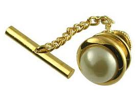 Leather 4th year 15th year: 16 Sentimental 30th Wedding Anniversary Gifts For Him That He Will Cherish Forever