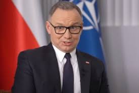 Sędziowie, prokuratorzy i przedstawiciele innych zawodów wobec postępowania  dyscyplinarnego przeciwko sędziemu Dariuszowi Mazurowi