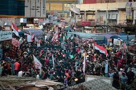 ساحة الحبوبي وجموع ثوار اكتوبر في يوم الجمعة Street View Scenes Street