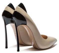 Découvrez les chaussures derby et les mocassins en cuir. Usines De Chaussures Italiennes L Excellence Du Made In Italy