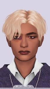 Sally Travis's Instagram, Twitter & Facebook