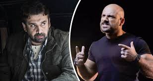 جدل على المنصات المصرية بعد ظهور لقطات للفنان أحمد مكي أثناء تصوير مسلسل الاختيار 2 واحتمال تناول المسلسل لأحداث فض اعتصام رابعة العدوية عام 2013. Ø£Ø­Ù…Ø¯ Ù…ÙƒÙŠ ÙŠÙ†Ø¶Ù… Ø¥Ù„Ù‰ Ù…Ø³Ù„Ø³Ù„ Ø§Ù„Ø§Ø®ØªÙŠØ§Ø± 2 Ù…Ø¹ ÙƒØ±ÙŠÙ… Ø¹Ø¨Ø¯ Ø§Ù„Ø¹Ø²ÙŠØ² Bitajarod Online Magazine