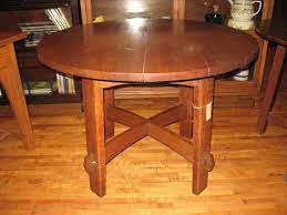 Our mission dining room tables are plain and simple, made with wood slats and straight legs. Pin By Mikie Calapa On Our Antiques Misc Dining Table Craftsman Dining Table Round Wooden Dining Table