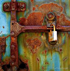 Was Featured In The Spirit Of Louisiana Group Was Voted The Most Popular Entry In Paint Rust Challenge In Mood Ambi E Nce Peeling Paint Painting Art