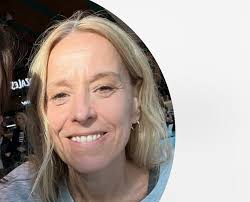 Hace unos días estrenamos Tres Pozos y es necesario agradecerle a  @fedeirazabal , que tras la muerte de Amanda, cuando todo parecía haber  perdido sentido nos preguntó a Miguel y a mí: ¿