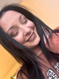 Carly Colombo's Instagram, Twitter & Facebook