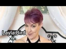 In El Intermedio: Layla Bird shared her 5 fav movies for an island.