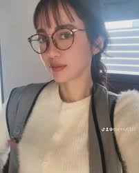 山口真未|モデル|ビューティーアドバイザー）