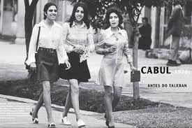 O talibã chegou neste domingo (15) a cabul e entrou na capital do afeganistão após horas de cerco e a fuga do presidente. Quem Fez A Cabeca De Trump Estas Mulheres Ou Os Generais Veja