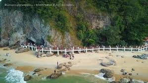 I went to bukit keluang, besut, terengganu with a few new friends in mid march 2017. Boardwalk Bukit Keluang Pantai Amazing Terengganu