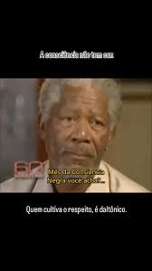 Quem cultiva o respeito, é daltônico.