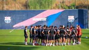 التشكيل المتوقع لمباراة الأهلي ضد برشلونة في كأس خوان غامبر