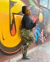 🧡 New Wallpaper for the month of June 🧡 Show me some love …🧡 Camera man  : @ranzo_black #camera #festiveseason