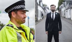 A series gets an average tomatometer when at least 50 percent of its seasons have a score. Deadwater Fell On Channel 4 Cast Who Is In The Cast Of Deadwater Fell Tv Radio Showbiz Tv Express Co Uk