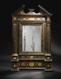 An Italian Antique Marble Inlaid Black Lacquer And Parcel Gilt Tabernacle Mirror Frame Venice Late 16th Century Lot Cornici Specchi Decorazioni