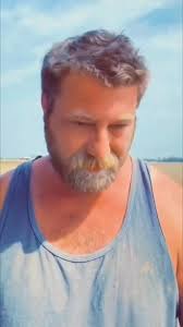 Would you like to hear the song of the summer, #withunomobile  #voicemonsteredits #overmortal #playbymomside #sillygoose #doctor #therapy 