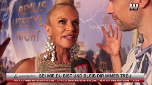 Offizielle facebook page von christine neubauer website: Christine Neubauer So Macht Man Karriere Youtube
