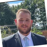 20+ "Liam Glover" profiles