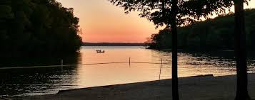 These campgrounds features sites for tents and rvs with full hookups, restroom and shower facilities, and campground amenities. Energy Lake Campground In Land Between The Lakes
