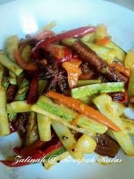 Served with nasi dalcha, ayam goreng berempah, acar timun nanas & kuah dalca. Wanisfm Radio Acar Timun Berempah Bahan Bahan 2 Batang Facebook
