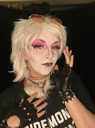 I'm bad at arts and crafts so I want some advice 🥹