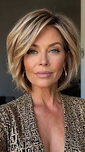 Lisa Mallard's Instagram, Twitter & Facebook