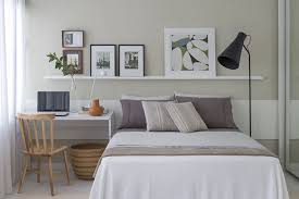 I quadri camera da letto moderni sono perfetti per ravvivare il look della zona notte dallo stile contemporaneo. Come Mettere I Quadri In Camera Da Letto Camere Matrimoniali