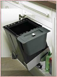 Gardez votre cuisine propre et nette grâce à nos poubelles et accessoires de tri des déchets. Rangement Poubelle Ikea Venus Et Judes