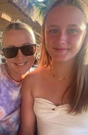 Kitty Henderson's Instagram, Twitter & Facebook