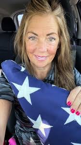 Kerry Lacey's Instagram, Twitter & Facebook