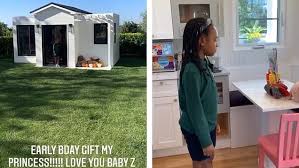 Their oldest son takes his name from his famous father, lebron james jr, popularly known as bronny james. Lebron James Buys Mini Version Of His Mansion For Daughter Zhuri Six Daily Mail Online