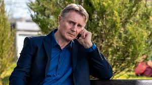 Liam Neeson, aos 74 anos: ‘É engraçado, mas chega um ponto na vida em que você pensa que já fez todos os amigos que ia fazer’