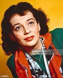 Dixie Layton's Instagram, Twitter & Facebook