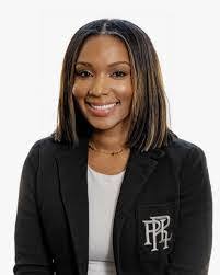 Christine Gottfried's Instagram, Twitter & Facebook