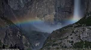 Conducerea vehiculului de către o persoană care nu are asupra sa permis de conducere ori dovadă înlocuitoare, cu drept de circulație, a permisului sau actul de înmatriculare de stat a. Incredible Moonbow Lights Up The Night Sky At Yosemite National Park Daily Mail Online