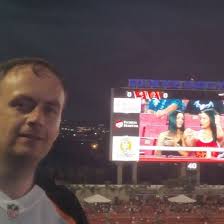 I keep asking if anyone has stayed at Rosen Shingle Creek but my post  doesn't seam to post we going over in October stayed at Rosen Inn ￼ point  Orlando very nice