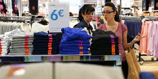 Die eingenähten hilferufe in kleidern des textildiscounters primark in filialen in nordirland und wales haben eine dringende. Eingenahte Hilferufe In Billigmode Primark Will Vorwurfe Prufen Taz De
