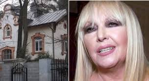 Wiek nie stanowi dla niej żadnej przeszkody. Tak Mieszka Maryla Rodowicz Luksusowa Willa Piosenkarki Robi Wrazenie Wideoportal Tv Plotki Gwiazdy Komentarze Wideoportal Tv