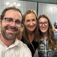 Shelly Reich's Instagram, Twitter & Facebook