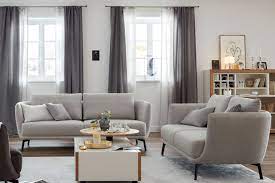 Lovely kleines wohnzimmer groses sofa modell comedores in 5429612da400a image extra grosse couch huge. Wohnexpertin Juliane Zimmer Uber Das Richtige Sofa Schoner Wohnen