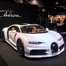 Bugatti Chiron W16 Engine Top Speed 420km H 261mph 1 479 Horsepower 0 60 100 In 2 5 Seconds Supercar Top Luxury Cars Bugatti Cars Best Luxury Cars