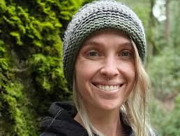 Hi, my name is Lauren. I'm in search of house/pet sitting gigs in and  around the Redding area. I am responsible + have lots of experience,  including caring for farms/horses. References available.