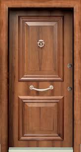 Bazen öyle kapılar görüyorum ki mekan sahibinin temizlik anlayışı hakkında da yeterli bilgiler veriyor anlayacağınız dış kapı eviniz ve sizin hakkınızda dış dünyaya mesajlar verir, bu bağlamda evinizin içi nasılsa dışını da öyle göstermelisiniz. Ahsap Kaplama 01 Celik Kapi