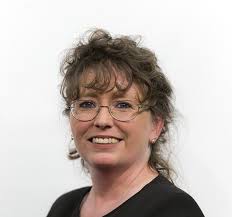 Chicken Soup for the Soul: Mom Knows Best: 101 Stories of Love, Gratitude &  Wisdom: Newmark, Amy: 9781611599879: Amazon.com: Books