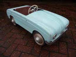 Rare 1950s Vintage Renault Dauphine Pedal Car Pedal Cars Pedal Car