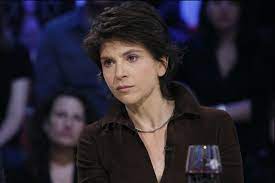 Elle a accepté la proposition de la jeune dessinatrice daphné collignon, qui vit entre france et maroc. L Afghanistan Selon Anne Nivat La Presse