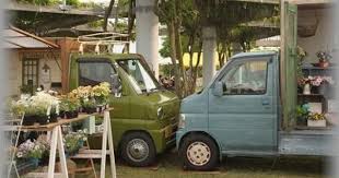 軽トラックに小さなログハウスを積んだ移動販売車 花ぽけ号 移動販売 移動販売車 軽トラック