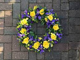 Salisbury, md flower shop : Rose Iris Wreath Buy Online Or Call 01474 355007