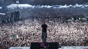 Отметок «нравится», 335 комментариев — metallica (@metallica) в instagram: Guns N Roses Slash Mette In Forse Il Concerto Al Firenze Rocks Festival Rumors Longliverocknroll It